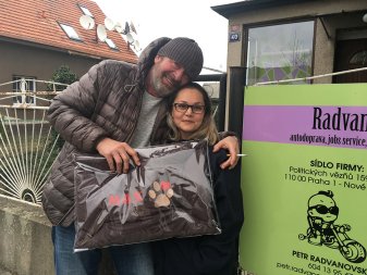 Alexej Pyško herec  a pelíšek pro jejich pejsánka